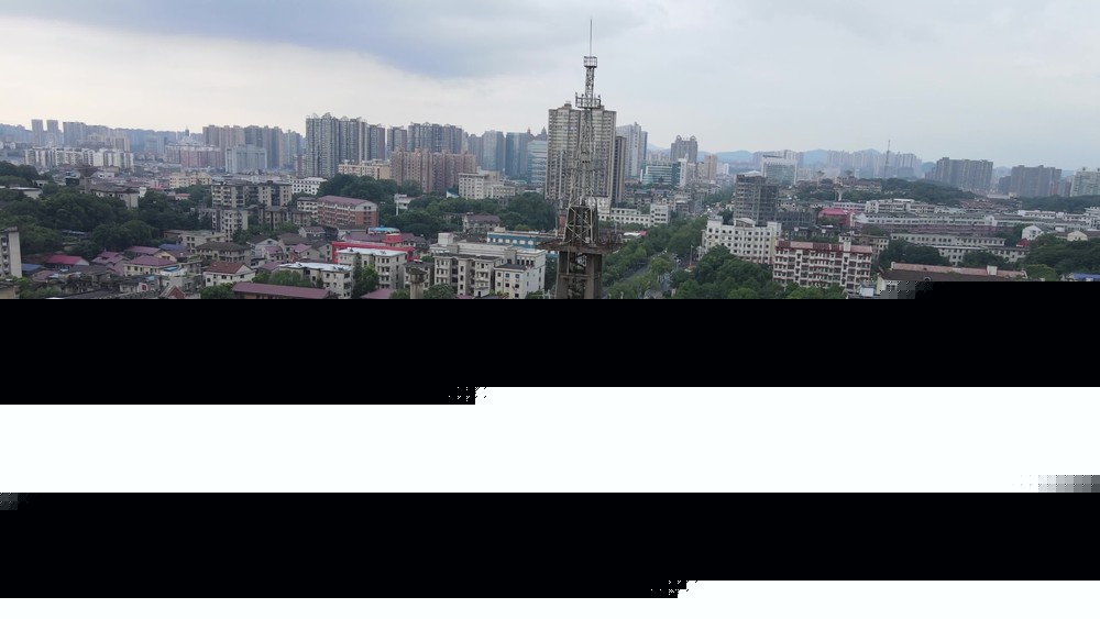 航拍湖南益陽信息大廈 現(xiàn)代科技與城市發(fā)展的交融